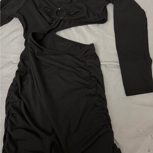 Black Cutout Ruched Long Sleeve Dress